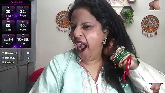 Sexy_komolika live sex cam