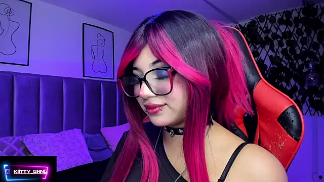 Kitty_Gang's cam snapshot