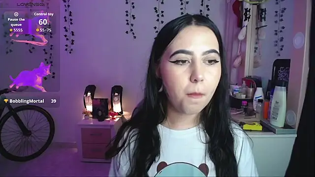 iris_sky's cam snapshot