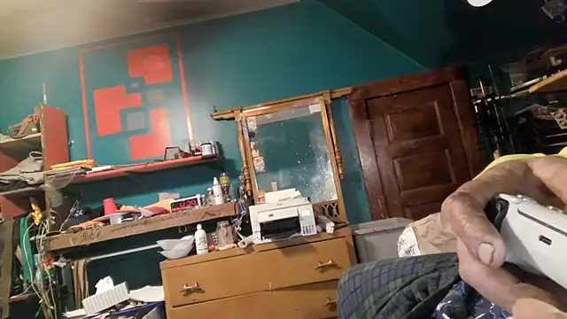 charactrzero's cam snapshot