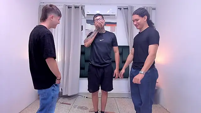 Wallen_World's cam snapshot