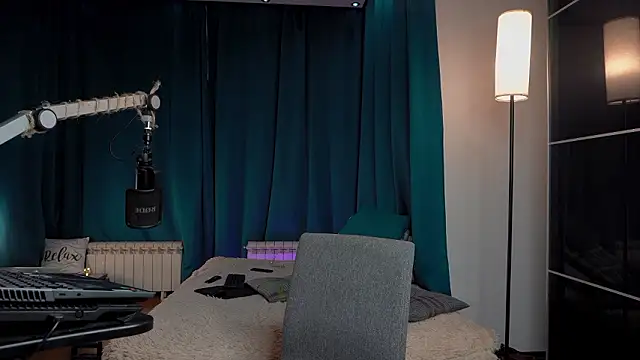 VIktorSecret's cam snapshot