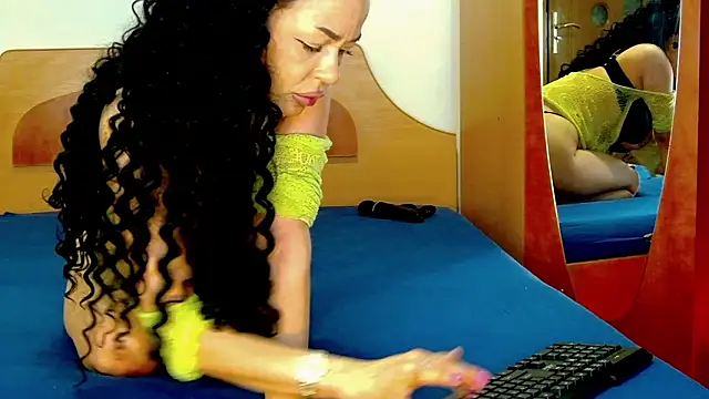 Within__Temptation's cam snapshot