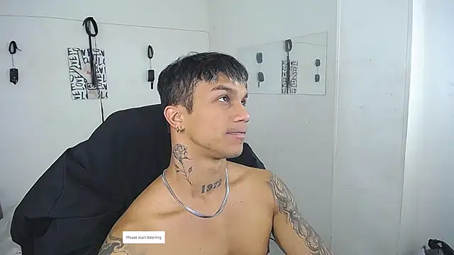 Leonard_Price live sex cam