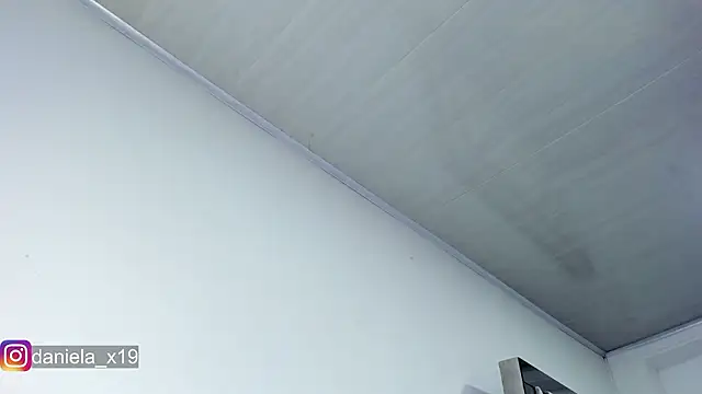 Daniela_x19's cam snapshot