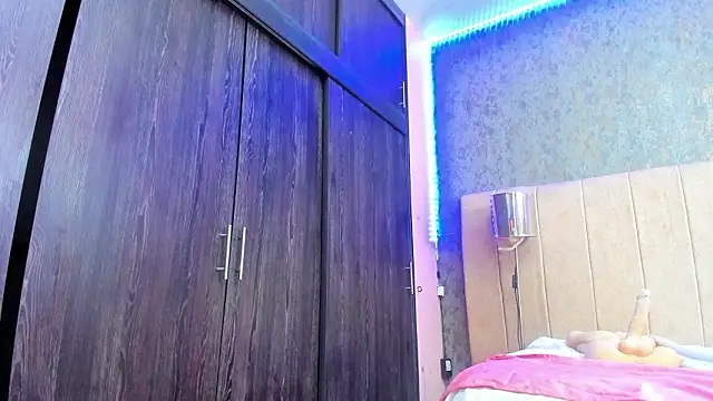 ava-am's cam snapshot