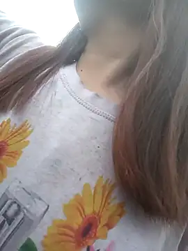 nangmo's cam snapshot