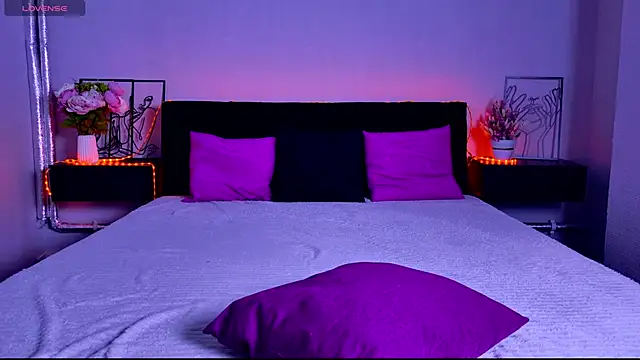 Curly_Girl_Anna's cam snapshot