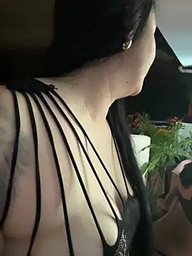 Roxy_rousse01's cam snapshot