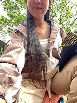 Huong-Ly's cam snapshot