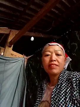 Agnes-baby's cam snapshot