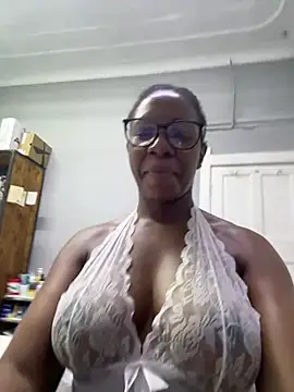 EmeraldDreams's cam snapshot