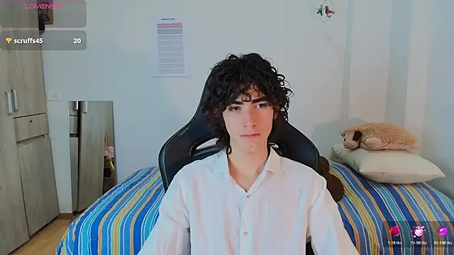 Nude_Boy18's cam snapshot