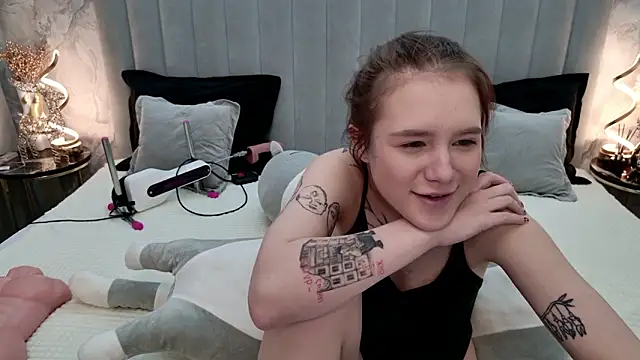 CarolineTenders's cam snapshot