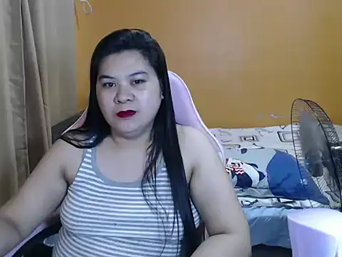 ur_hotsexymaria's cam snapshot