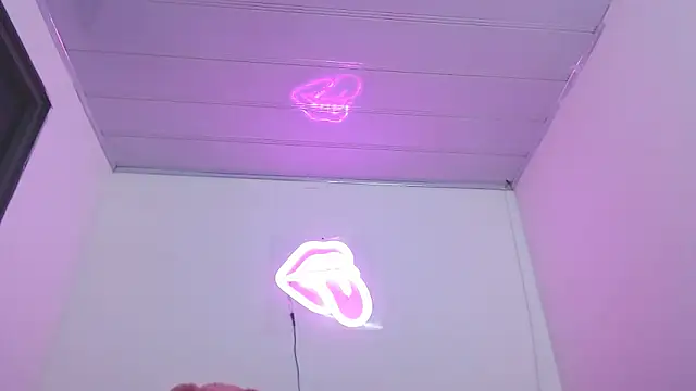 valerii_fox_69 live sex cam