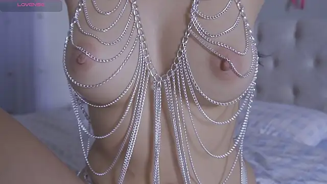 yumisunn live sex cam