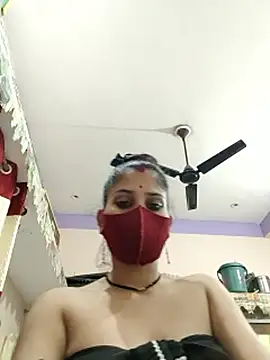 Maahi-Queen live sex cam