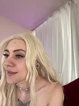 MeryWeaver's cam snapshot