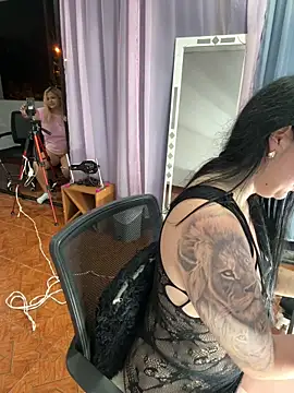 Roxy_rousse01's cam snapshot