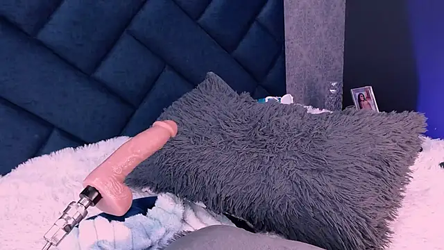 shanthal_bllizz's cam snapshot