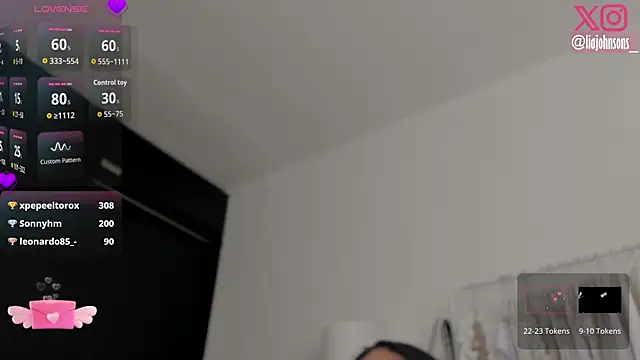 Sweetnaughtygirl_'s cam snapshot