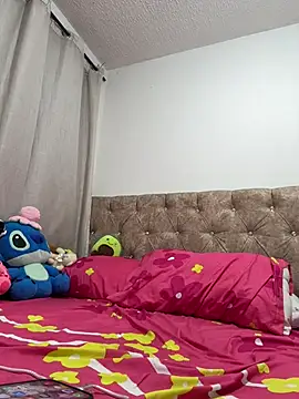 mia_cooper_24 live sex cam