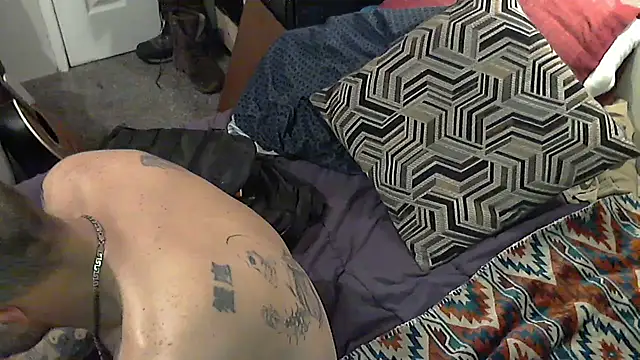 TheOneYouLove69 live sex cam