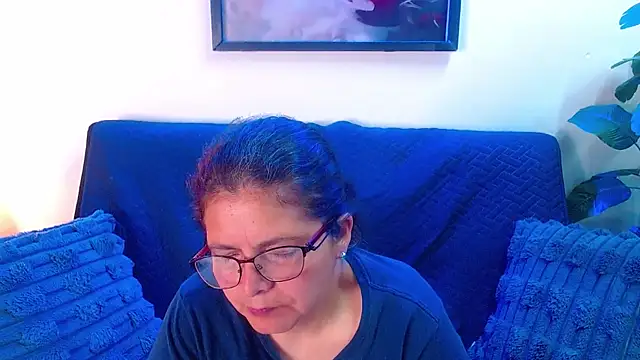 Linda_banks_'s cam snapshot