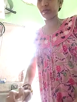 Sexy-Kavya2's cam snapshot