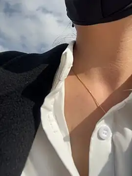 mi-ki1314 live sex cam