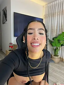 AliceBoomx's cam snapshot