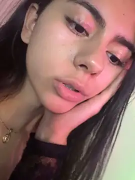 Lilybeeth live sex cam