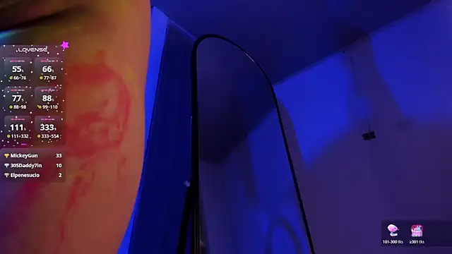 Violet_Blazee's cam snapshot