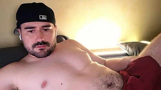 DominantTheo live sex cam