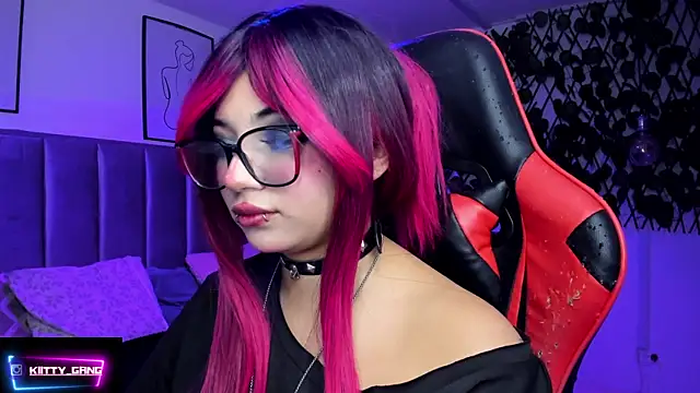 Kitty_Gang's cam snapshot