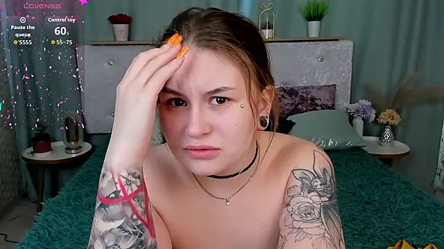 MilanaXHoney live sex cam