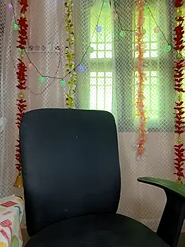 Babbyy_doll live sex cam