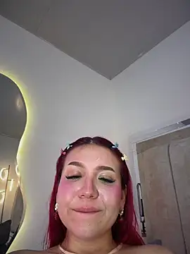 Mia_Juicyberry live sex cam