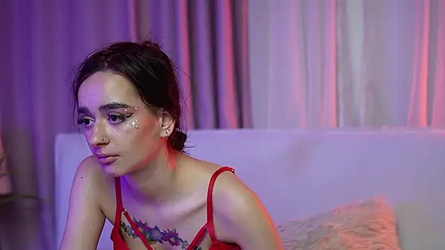 AriellaKitty live sex cam