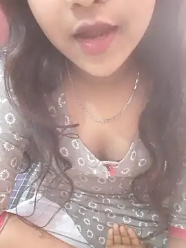 pari_rani7's cam snapshot