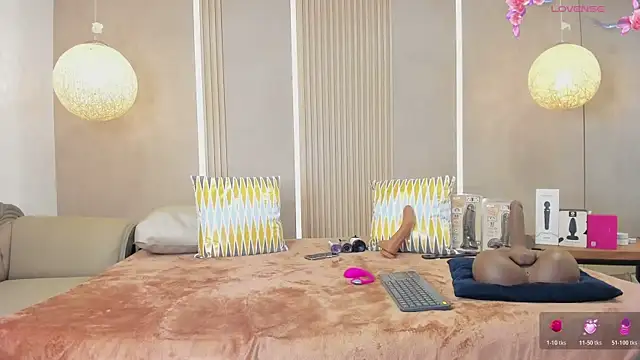 sabrina_shark_'s cam snapshot