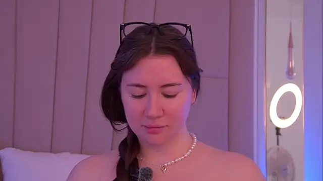 MeganStrain's cam snapshot