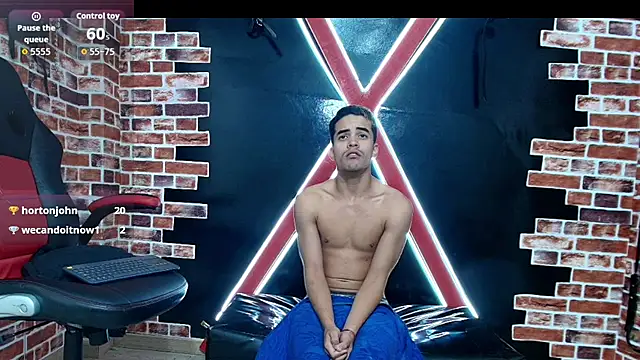 raven_robin_'s cam snapshot