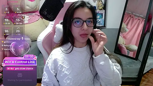 Maggie_Fox3's cam snapshot