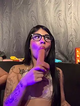 Dannii-'s cam snapshot