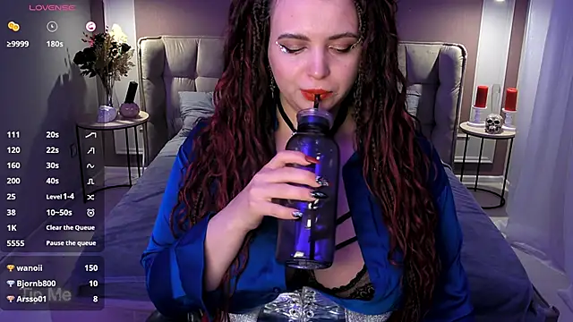 Miss_Maya_Mils's cam snapshot