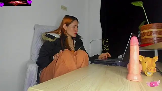 VioletParkker's cam snapshot