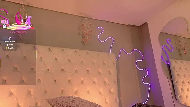 Megan__cole1 live sex cam