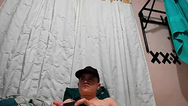 davidlatin66 live sex cam